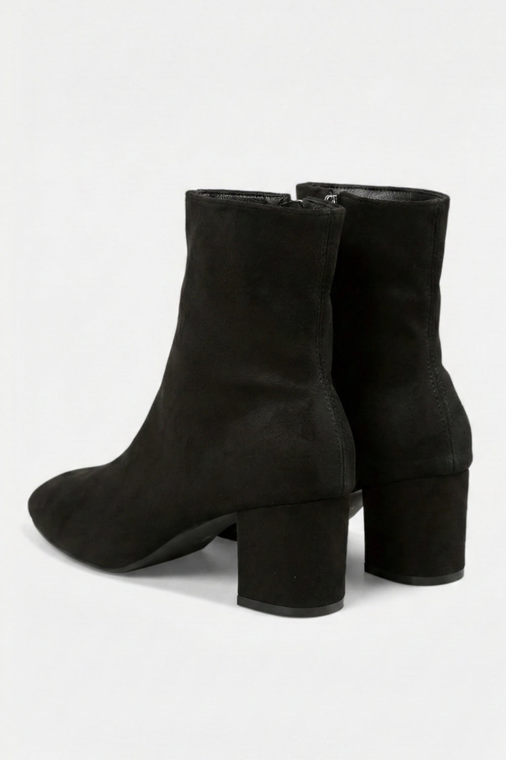 Classic Heeled Ankle Boots for Women - Luxe Winter Comfort - Stylish Footwear for Cold Weather