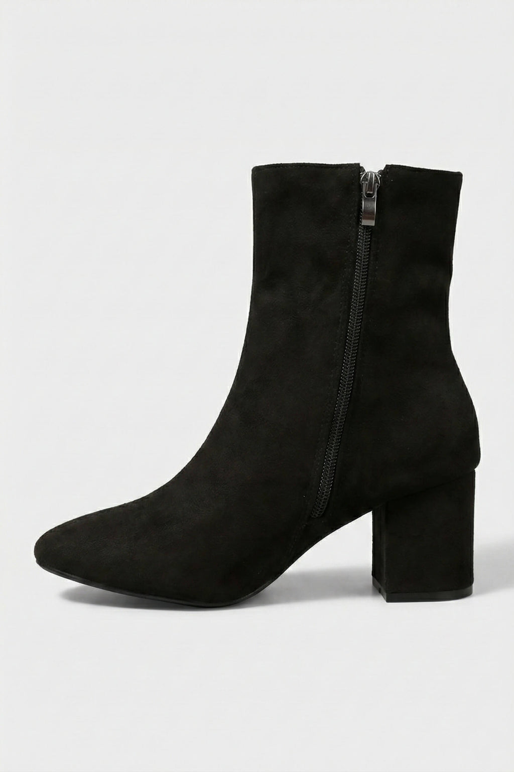 Classic Heeled Ankle Boots for Women - Luxe Winter Comfort - Stylish Footwear for Cold Weather